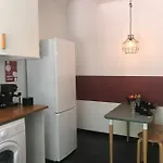 Casa Dos Poetas بيت شباب كالداس دا راينها
