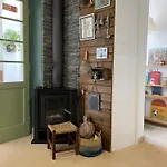 بيت شباب Casa Dos Poetas