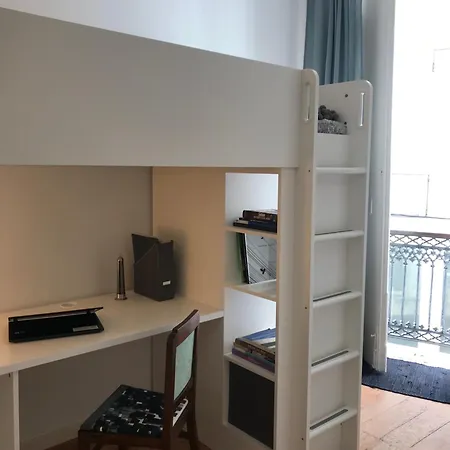 Casa Dos Poetas Hostal