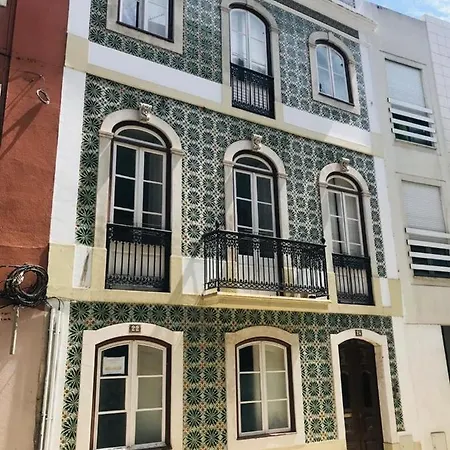 Casa Dos Poetas * Caldas Da Rainha