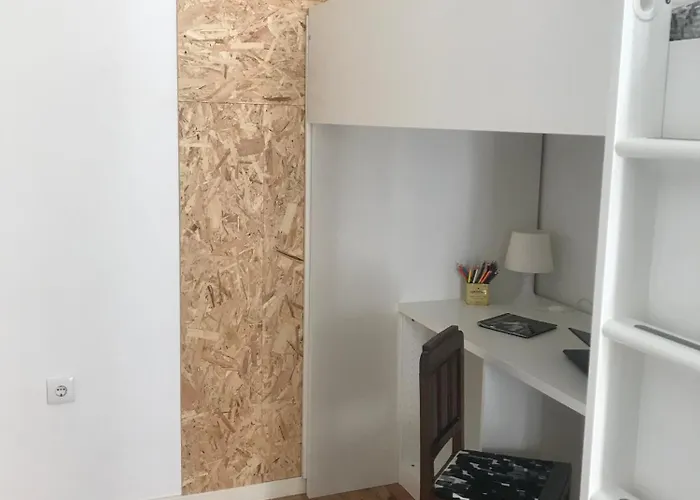 Casa Dos Poetas Albergue *